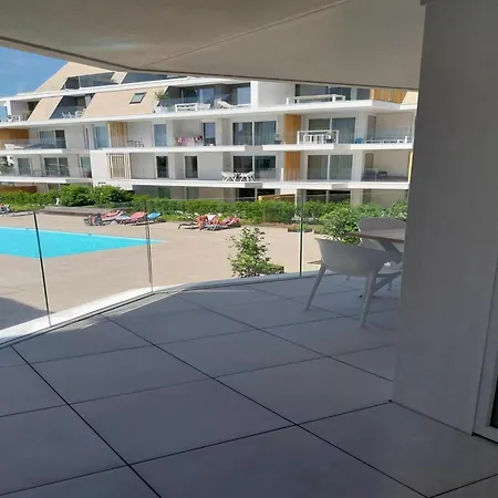 In With Sea View, Cleaning Included Apartment *