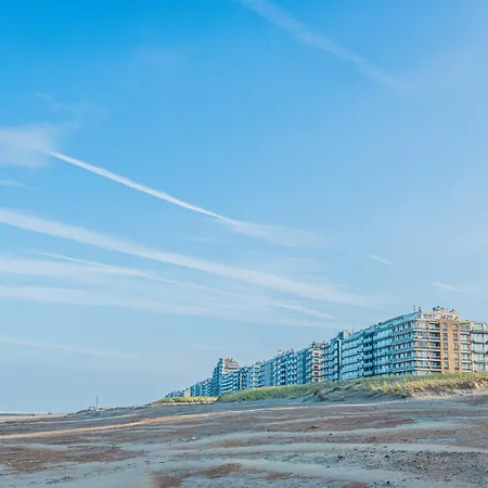 In With Sea View, Cleaning Included Apartment *